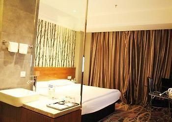 Jiujiang Tianhai Concept Hotel Экстерьер фото