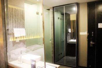 Jiujiang Tianhai Concept Hotel Экстерьер фото